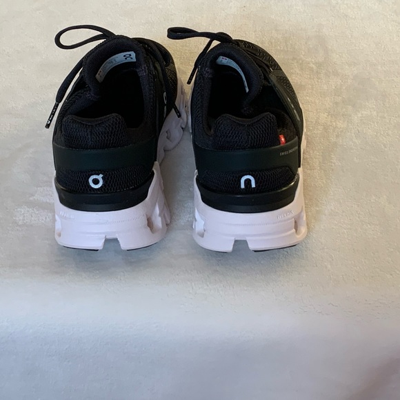 ON Cloudswift  women’s Running Sneakers - Picture 5 of 16